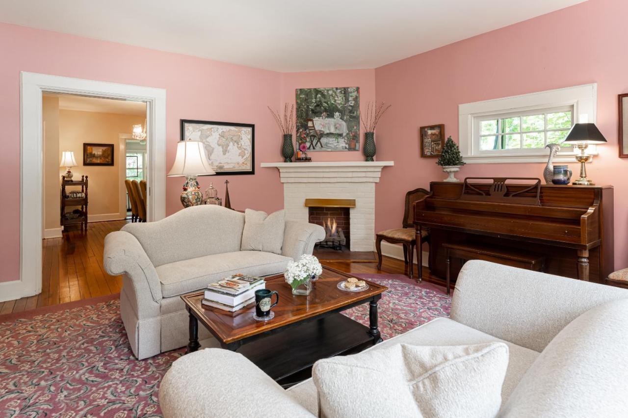 Pinecrest Bed & Breakfast 애쉬빌 외부 사진