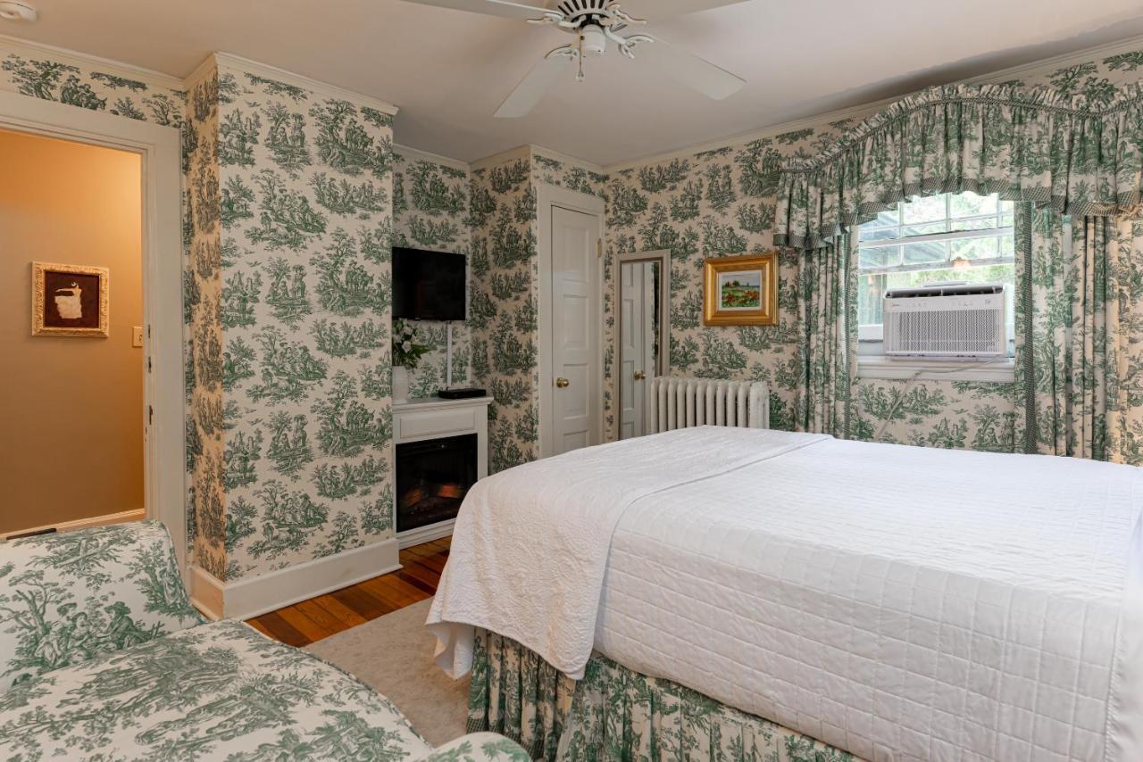 Pinecrest Bed & Breakfast 애쉬빌 외부 사진