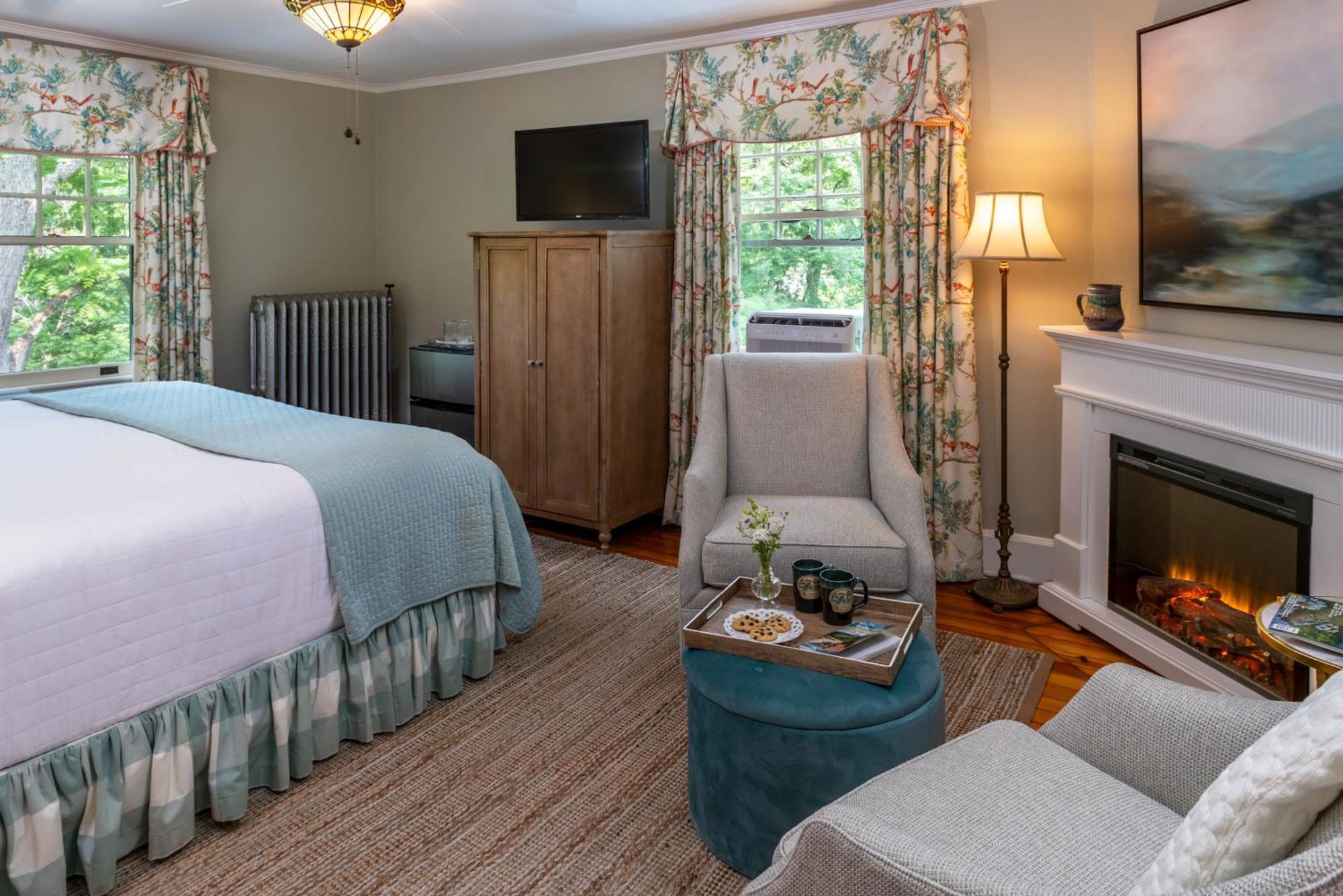 Pinecrest Bed & Breakfast 애쉬빌 외부 사진