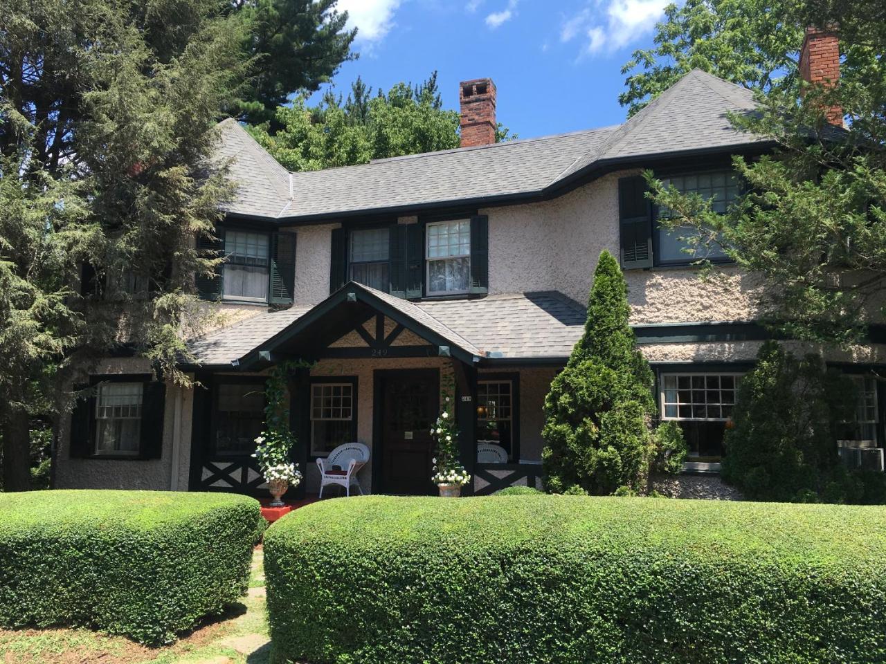 Pinecrest Bed & Breakfast 애쉬빌 외부 사진